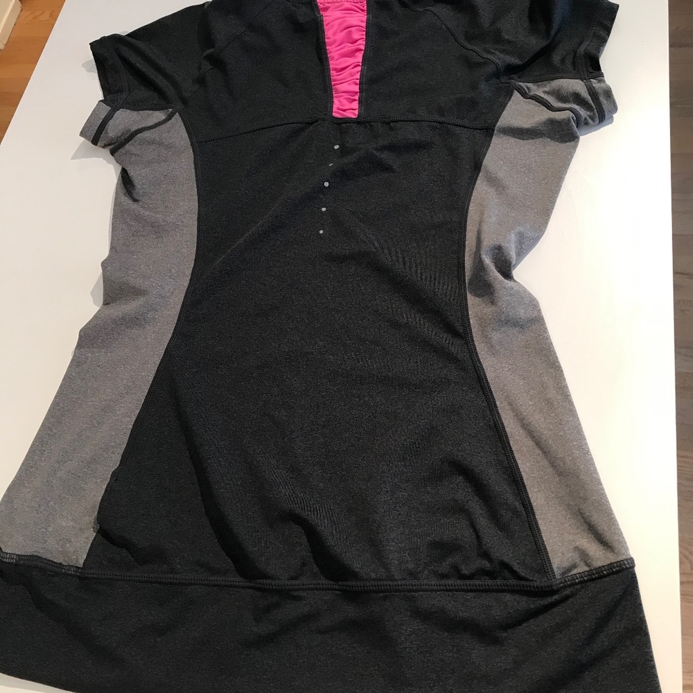 Workout top, fitted short sleeve, reflective, 💕